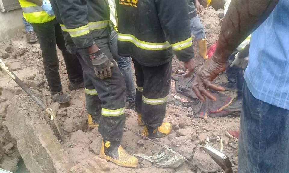 2 killed in building collapse at Meiran