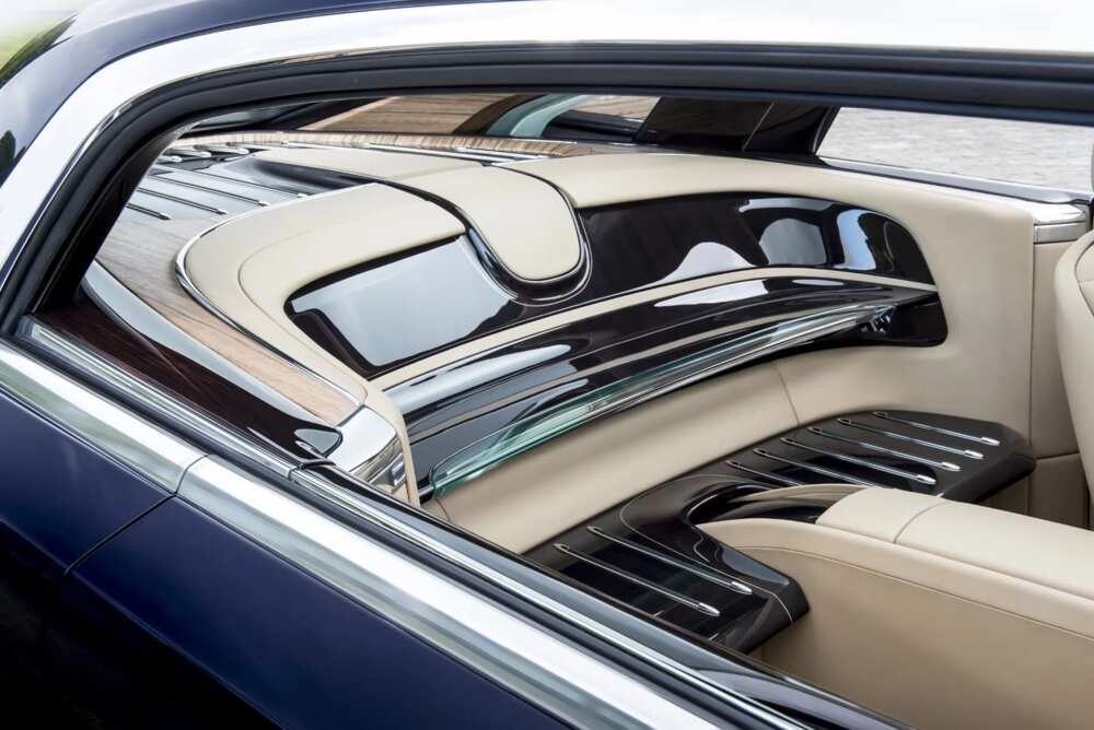 Rolls-Royce Sweptail inside