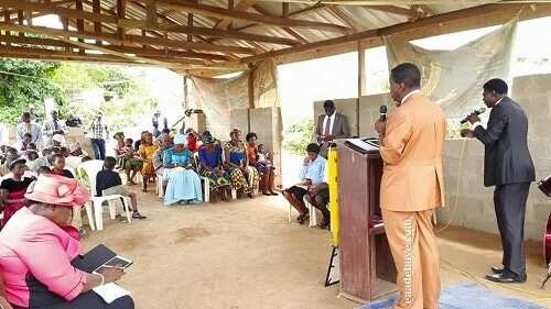 Photos: Pastor Adeboye And Wife Surprise RCCG Members