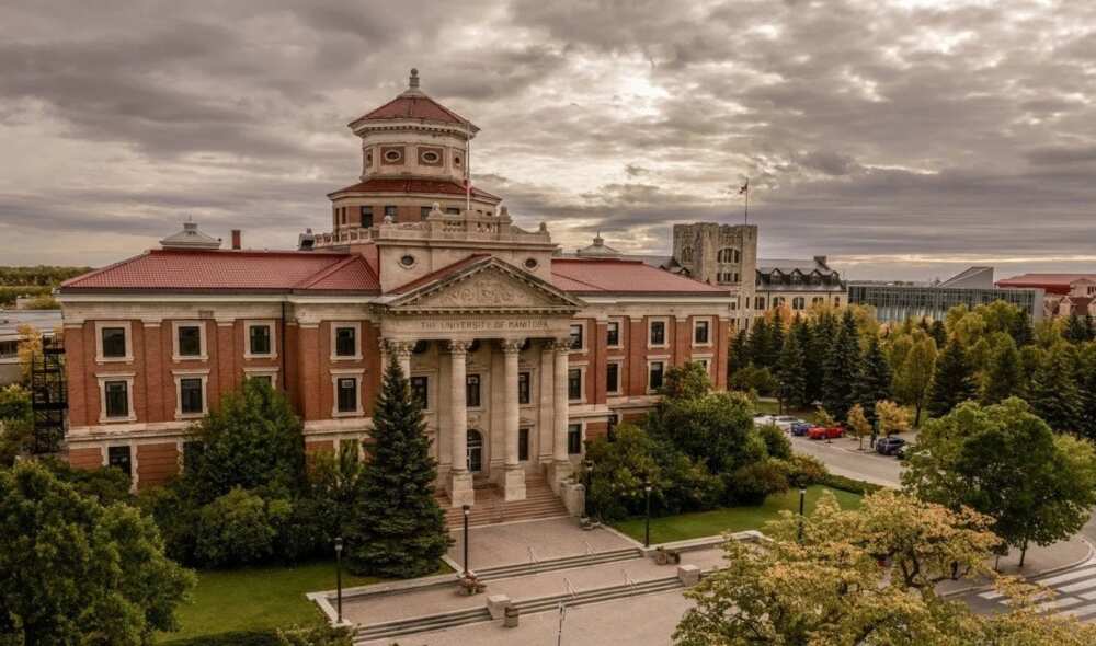 University of Manitoba University of Manitoba