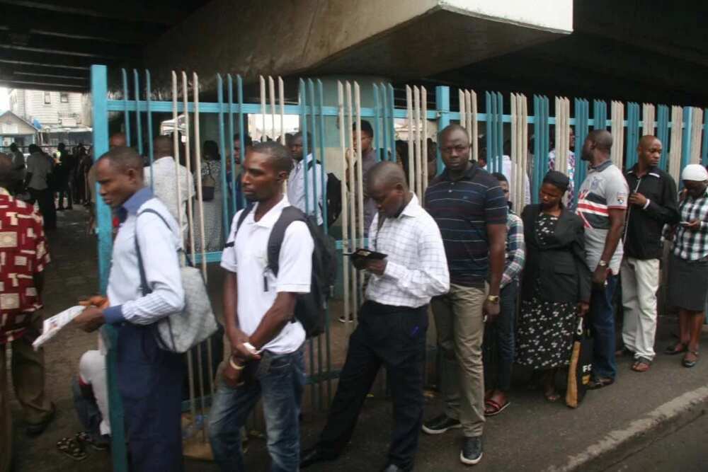 (Photos) Lagosians Wait Long Hours For BRT Bus