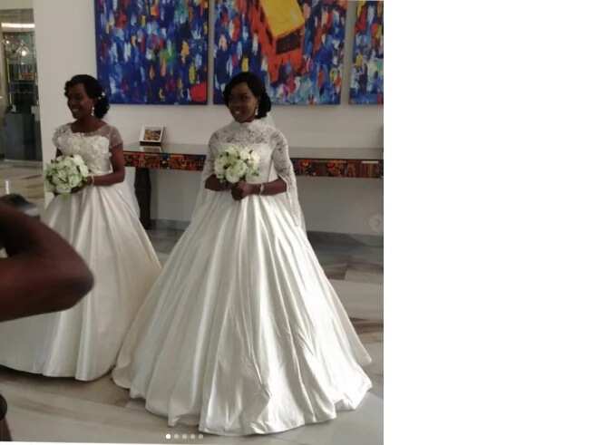 Parents of twin brides burst into tears at the wedding of their daughters