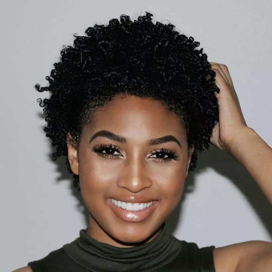 Short afro Short afro