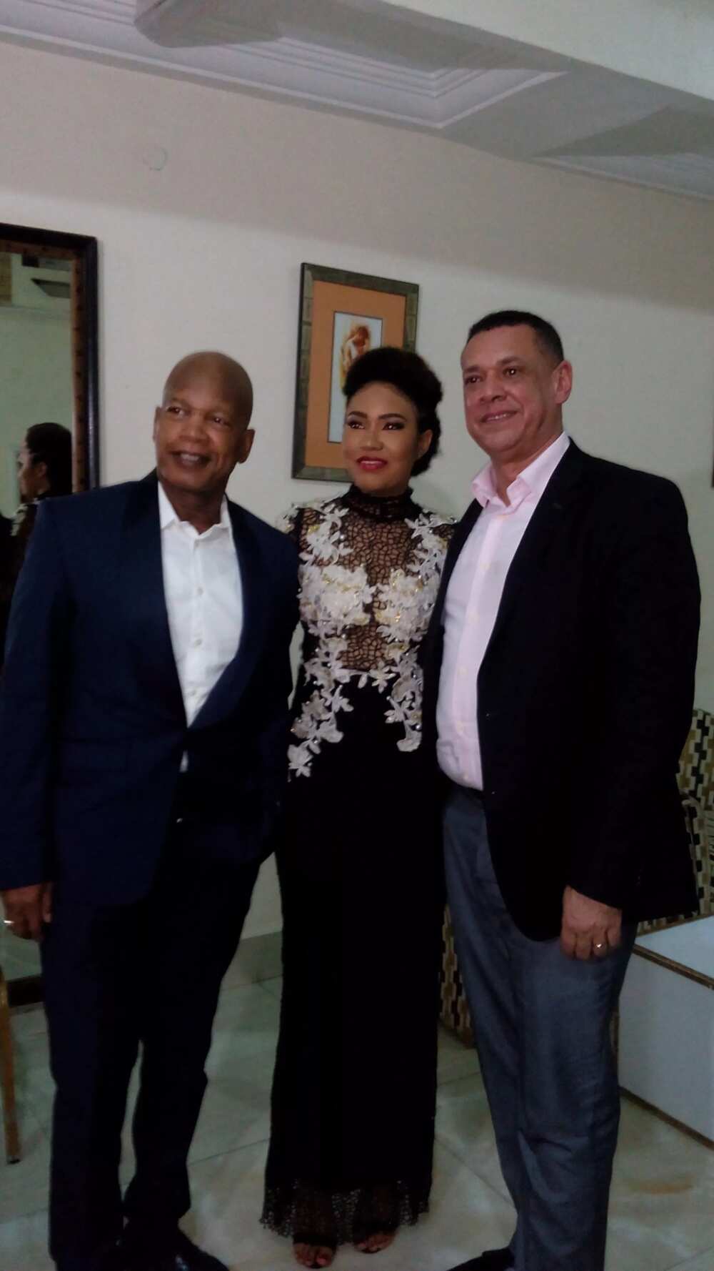 Anna Banner turns father to chaperone as she attends event (photos)