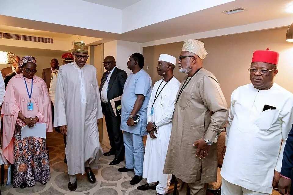 President Buhari receives briefing ahead of UN debate in New York (photos)