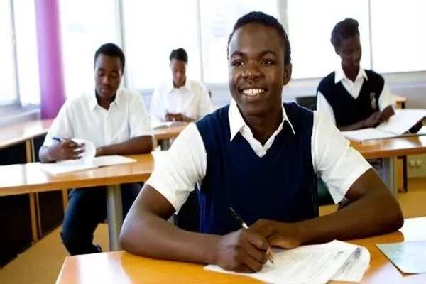 Best 10 federal government colleges in Nigeria