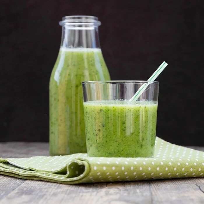 Apples with cinnamon smoothie Apples with cinnamon smoothie