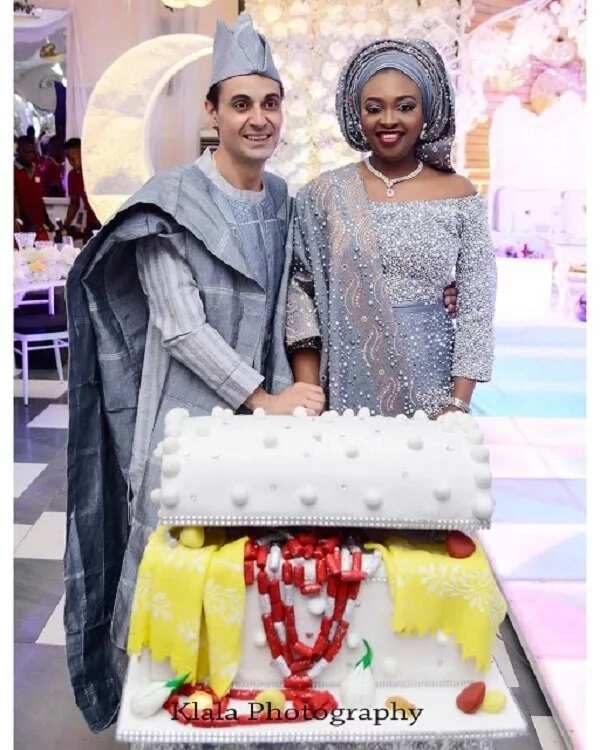 Nigerian lady weds her oyinbo lover in grand style (beautiful photos)