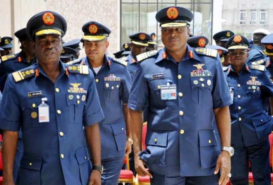 Nigerian air force uniform: colors and ranks