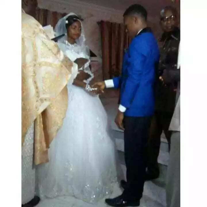 18-yr-old boy weds 17-yr-old fiancée in Abia state (photos)