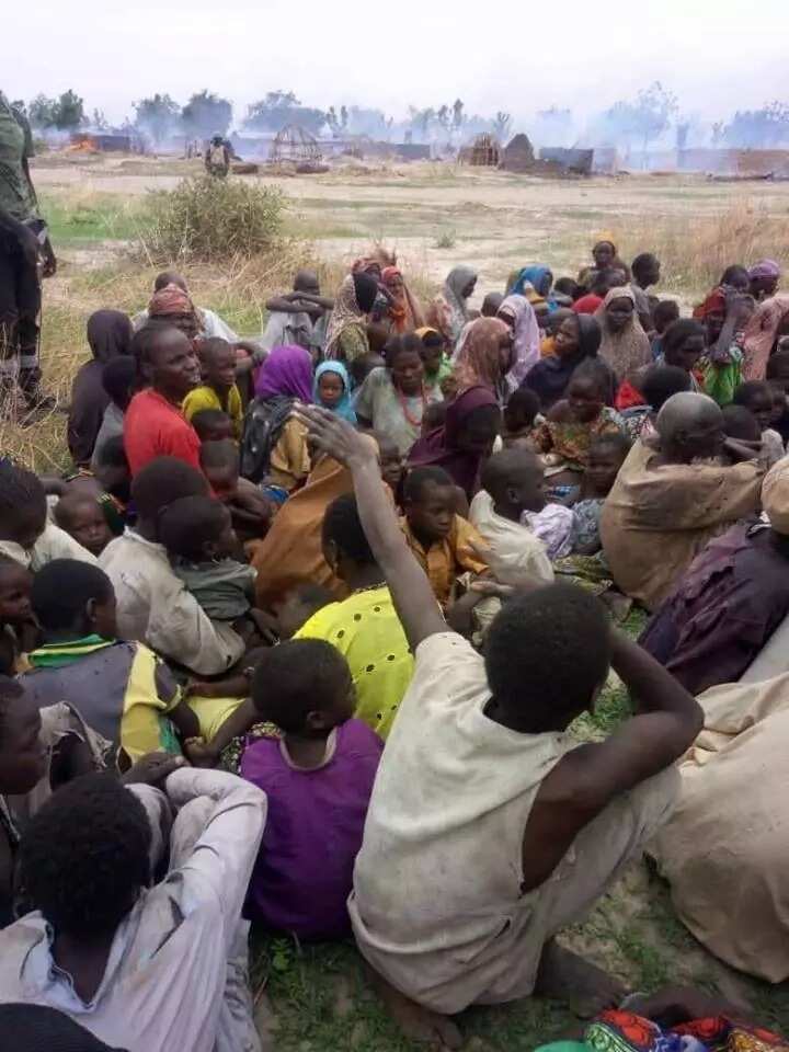 Dakarun soji sun kubutar da mata 58 da mayakan Boko Haram suka tilastawa zaman dadiro da su (Hotuna)