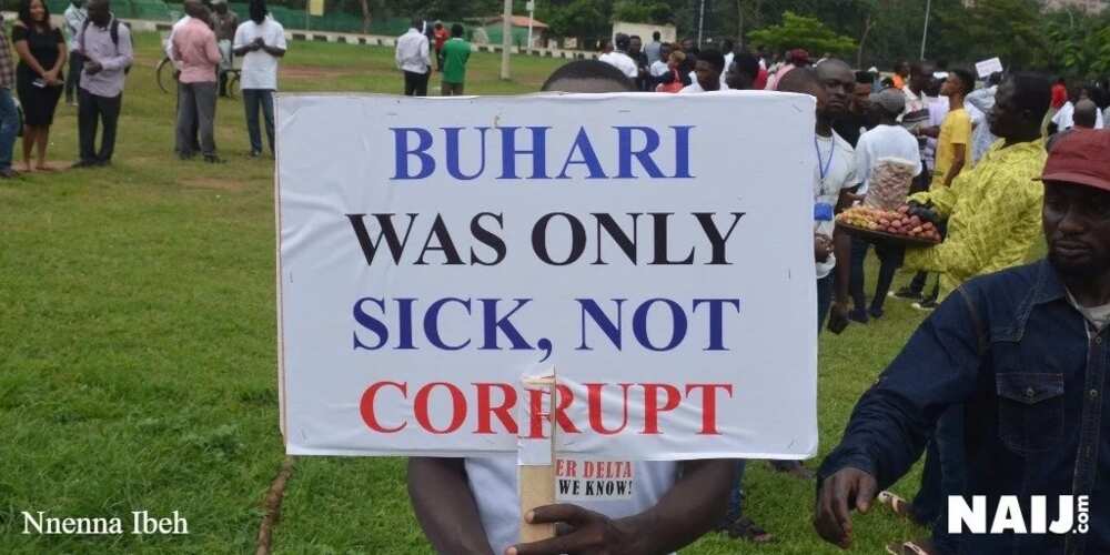 Charly Boy, others cancel protest to Aso Rock for fear of clash with pro-Buhari group (photos) Charly Boy, others cancel protest to Aso Rock for fear of clash with pro-Buhari group (photos)