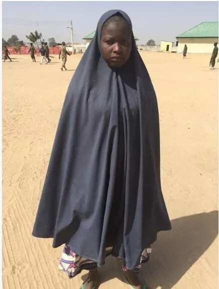 PHOTO: Army Arrests Female Suicide Bomber