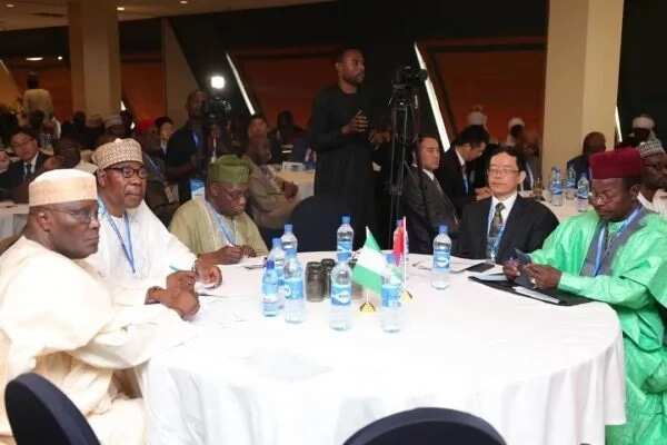 Kar-ta-san-kar: Atiku da Obasanjo sun hadu a Abuja, kalli hotuna