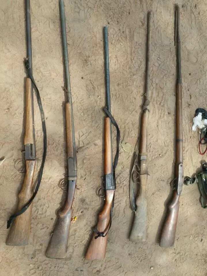 Troops recover weapons at Kwesati and Tati villages