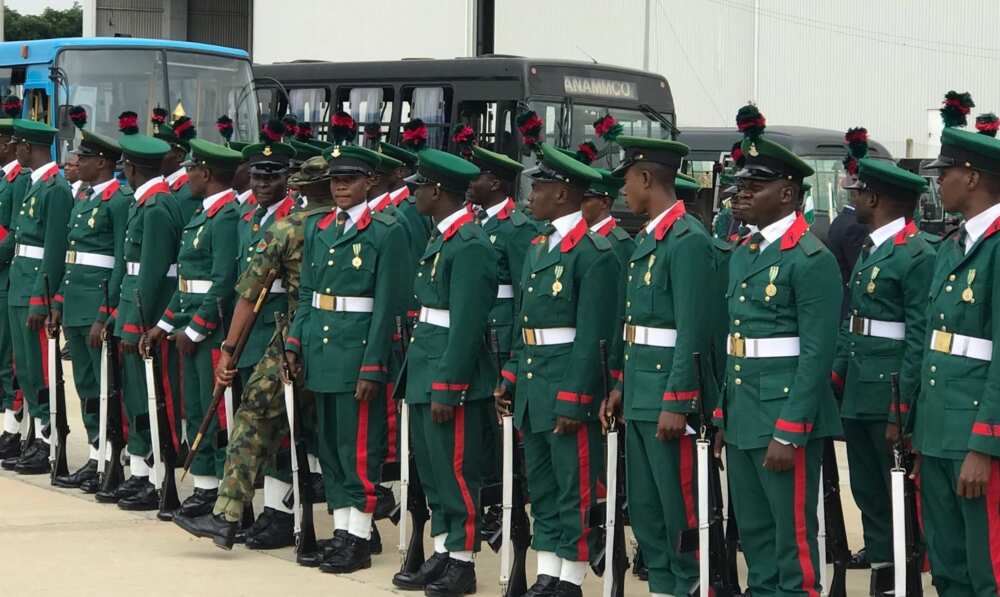 The Guard of Honor waiting to receive President Buhari.
Source: Twitter, Garba Shehu