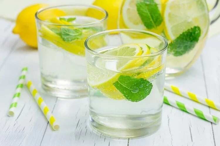 lemon mint water