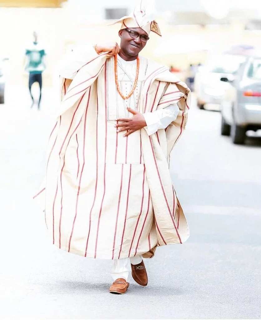 White agbada styles with strips