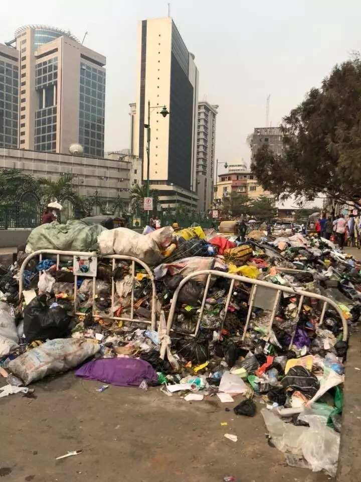 Heaps of dirt take over Lagos streets
