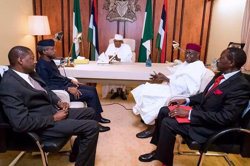 President Buhari addresses vice president team after receiving submission of committee’s report on allegations of abuses against Babachir Lawal and Ayodele Oke. Photo credit: Facebook, Femi Adesina