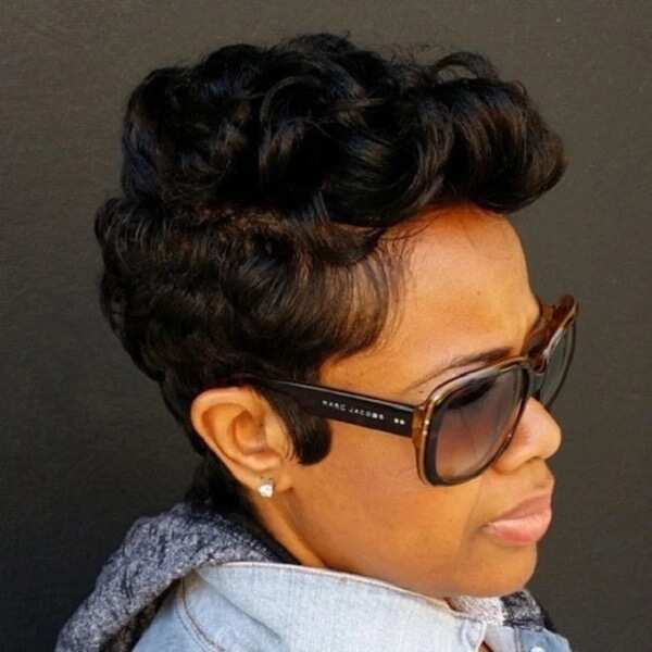 Short hairstyles for thick hair 
