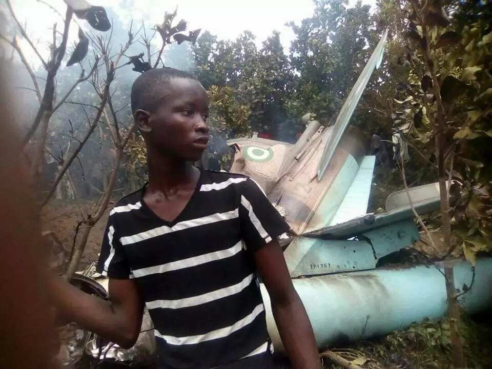 Hotunan hadarin jirgin saman soji a Abuja Hotunan hadarin jirgin saman soji a Abuja