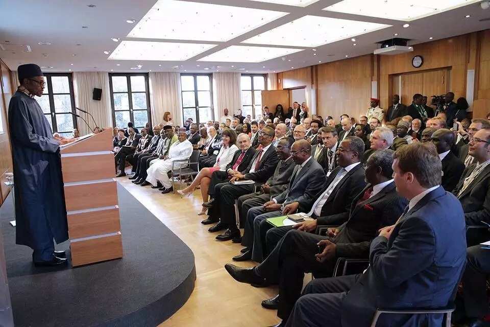 Shugaba Buhari ya halarci taron kungiyar kasuwanci a Jamus Shugaba Buhari ya halarci taron kungiyar kasuwanci a Jamus