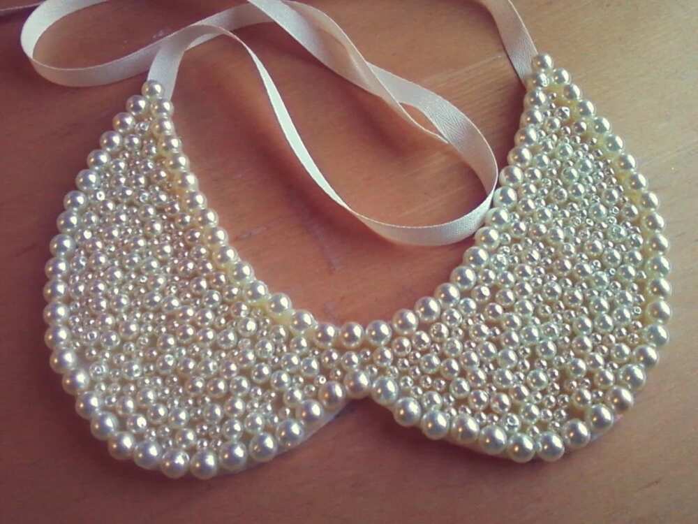 Classic beaded necklace-collar Classic beaded necklace-collar