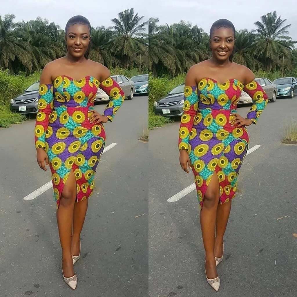 Off shoulder Ankara gowns with bright pattern 2017