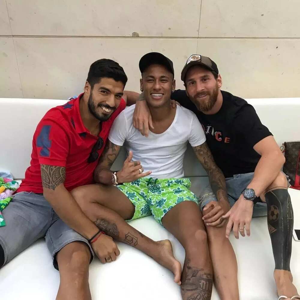 Neymar links up with former Barcelona teammates (photos) Neymar links up with former Barcelona teammates (photos)