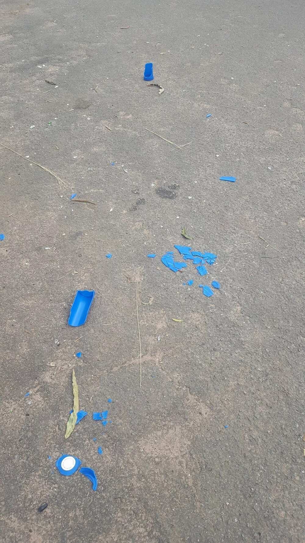 Soldiers allegedly shoot 3 dead, police commissioners' house attacked by IPOB in Abia Soldiers allegedly shoot 3 dead, police commissioners' house attacked by IPOB in Abia