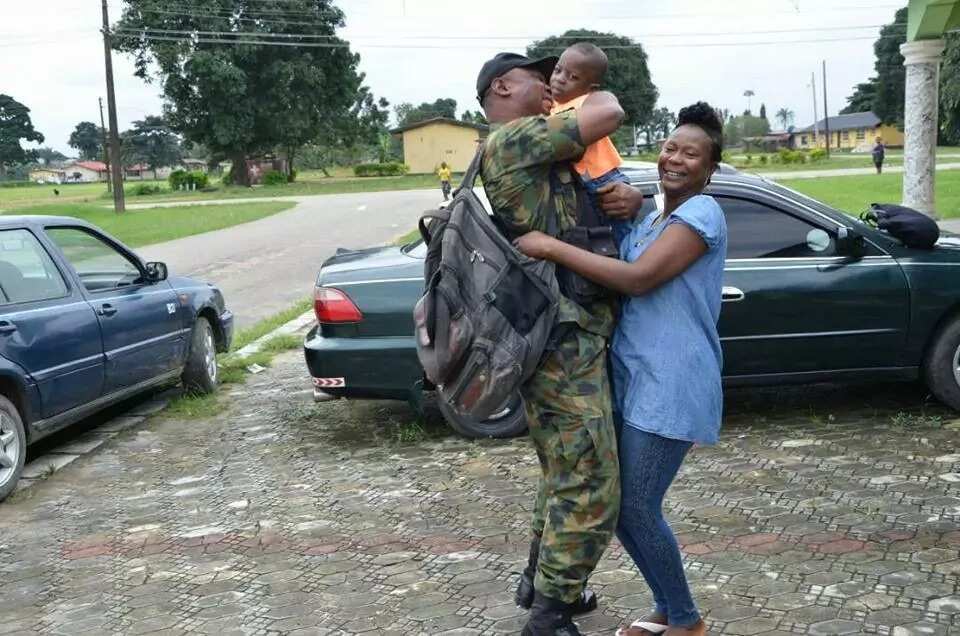 After years of fighting Boko Haram, Nigerian Army sends soldiers home to see their families (photos)