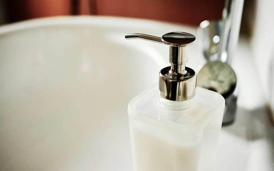 Liquid soap for bathing