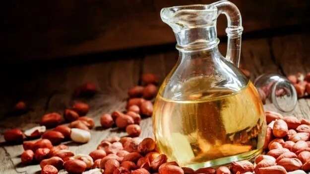 Groundnut oil